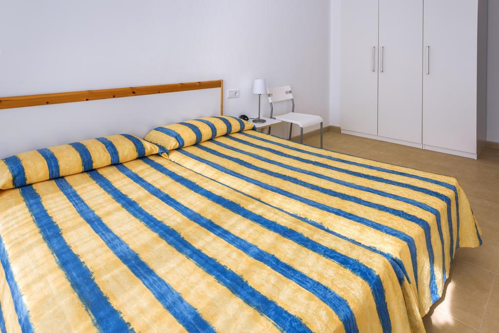 Apartments Sorrabona بينيذا ذي مار الغرفة الصورة